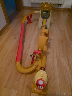 Mattel Hot Wheels Mario Kart Kongův ostrov závodní dráha