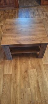 Konferenční stolek