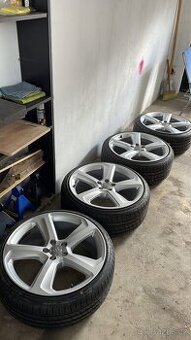 Alu kola Audi 5x112 r20 s letní pneu