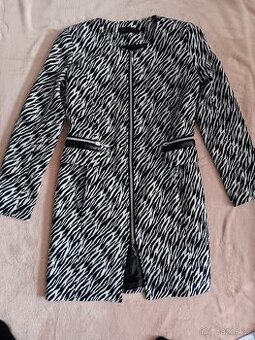 Luxusní jarní kabát vel.38