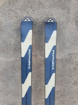 Retro lyže Fischer Futura