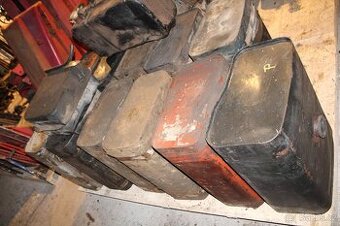 Zetor crystal nádrž držák nádrže tel.723621055