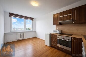 Pronájem nevybaveného bytu 2+kk, 39 m² – Praha 9, Černý Most