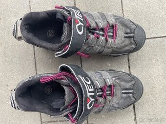 Boty s naslapy vel.36