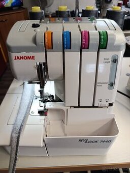 Prodám overlock Janome 744D