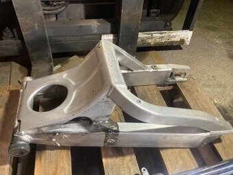 Náhradní díly Yamaha r6 99-02