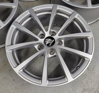 Originál 17" Audi A6 VW Škoda Seat 5x112