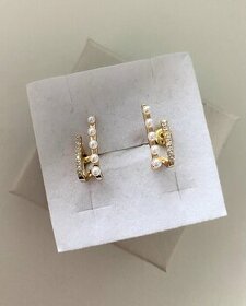 Zlaté náušnice s kamínky a perličkami - 1
