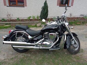 Suzuki VL800