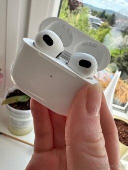 Apple AirPods 3 MagSafe - 1