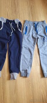 2x tepláky vel.116