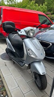 Piaggio fly 125