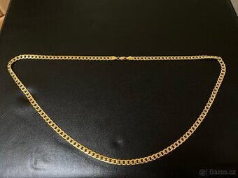 Řetízek pozlacený 18 Karátovým zlatem délka 76 cm,šíře 5 mm.