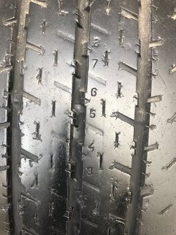 Letní pneu 225/75/16 c dva kusy Nokian