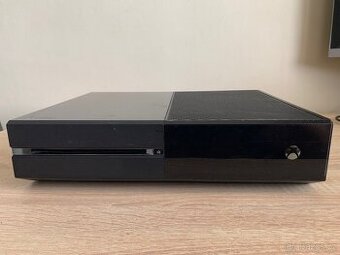 Xbox one - bez prislušenství