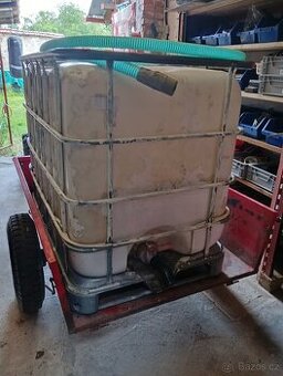 Ibc nádrž 600l