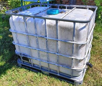 Ibc nádrž 600l