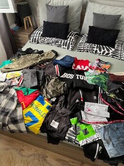 Obrovsky balik chlapeckeho oblečeni adidas,nike…