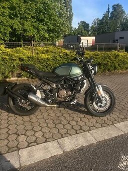 Voge 300AC