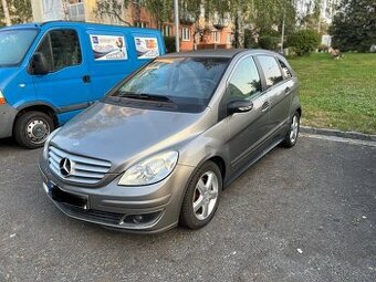 Mercedes-Benz B