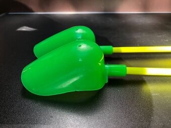 Zakrmovací lopatka s rukojetí, délka 60cm Ideální velikost z - 1