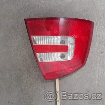 Zadní svĕtlomet škoda octavia 2 levý