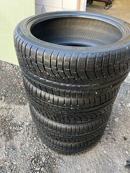 Sada Zimní pneu 225/40 R18