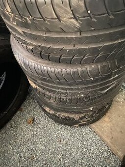 Letní pneu 215/55/R16