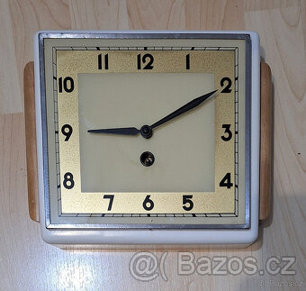 Nástěnné hodiny Prim - Chronotechna