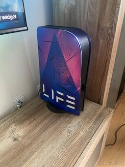 PS5 a dva ovladače