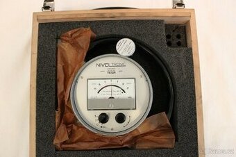 Úhlový model TESA Niveltronic (elektronická vodováha)