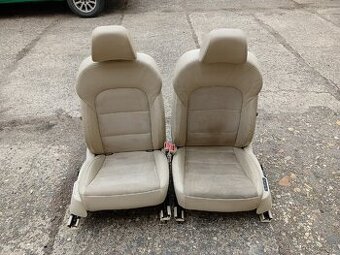 Sedačky Škoda Superb 2 alcantara