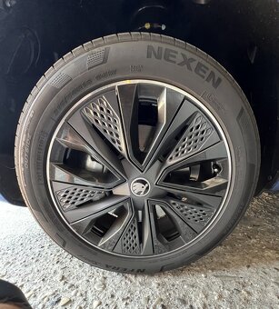 Zánovní pneu - Nexen N Fera 215/50 R18 - 1