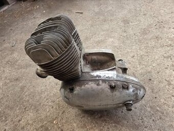 Motor Jawa 350 panelka typ 360