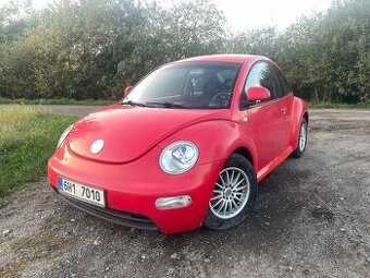 VW Beetle 2.0 110koni Super výbava