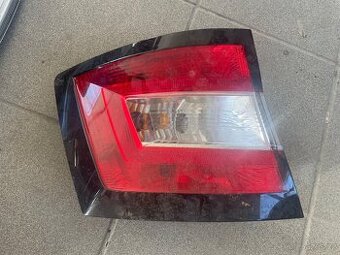 Zadní lampa levá ŠKODA FABIA III kombi 6V9945095