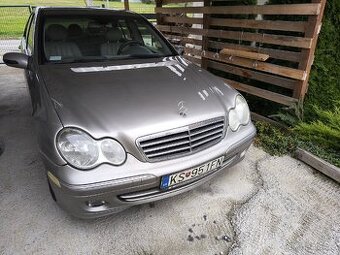 Mercedes Benz C240 w203