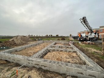 Nabízíme kvalitní a spolehlivé stavební práce.