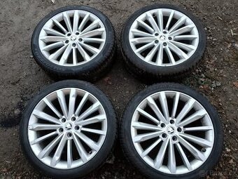 Originál ALU Superb r19 8x19 et44+zimní 235/40/19