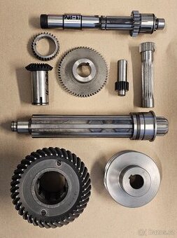 Ozubená kola, hřídele, řemenice, vřetena, atd...