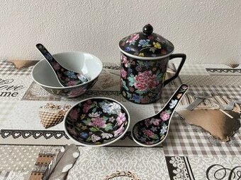 Retro souprava z čínského porcelánu I - motiv květiny