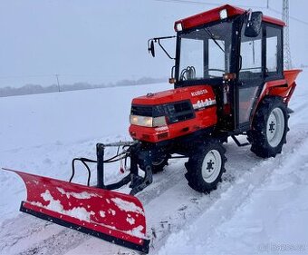 Malotraktor KUBOTA GL23  vyhřívaná kabina • radlice + sypač