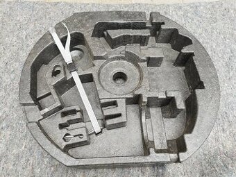 P: Box na nářadí VW Touran 1T