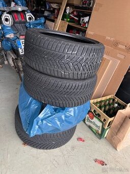 225/40 R18 92V 6+mm