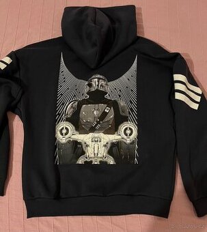 Adidas mikina Star Wars the mandalorian back graphic pánská