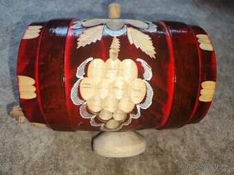 Prodám Dřevěný soudek ruční prace dekorace dovoz Rumunsko