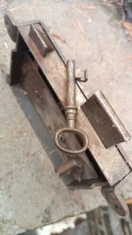 Zámek dozický historický funkcni