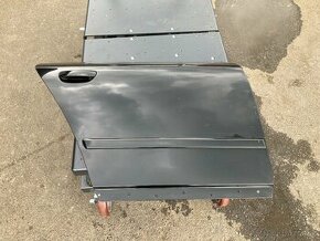 Audi A4 B7 pravé zadní dveře Černá metaliza bez koroze - 1