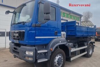 MAN 4x4, hákový nosič kontajnerov, celková nosnosť 18 t