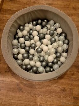 Dětský suchý bazének 90x30.